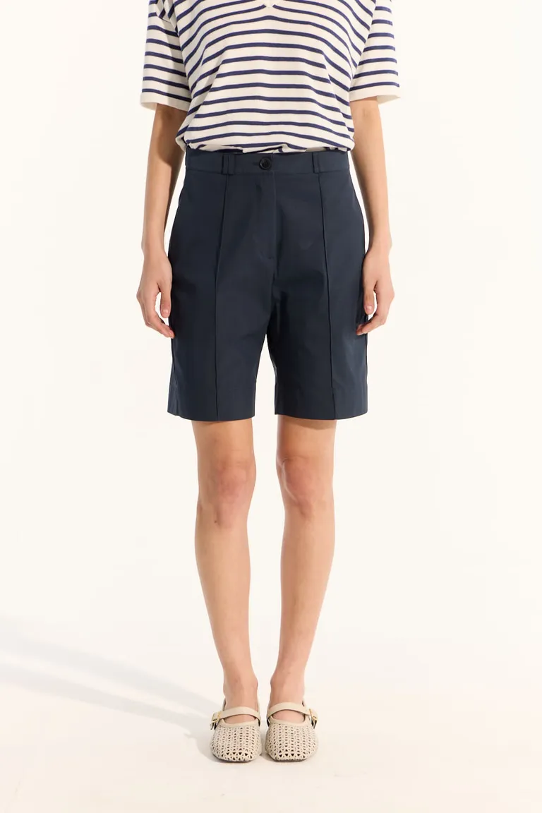Shorts de corte clásico en color azul marino para mujer de Portsaid en Shorts para argentina