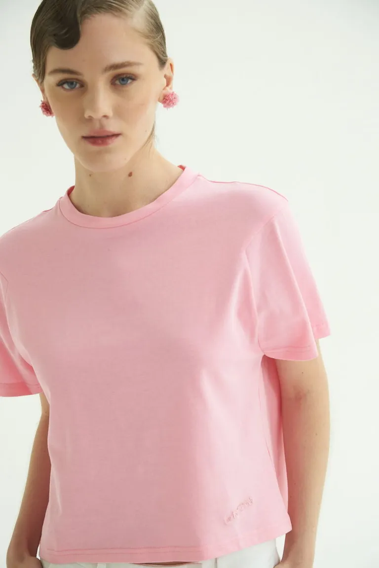 Remera de Algodón Ligera y Suave con Diseño Minimalista para Mujer de Las Pepas en Remeras para argentina