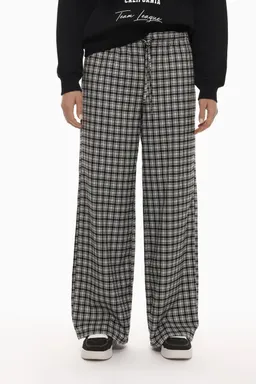 Pantalón jogger estampado de Lefties en Pantalones para argentina