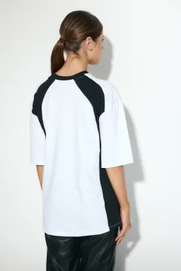 Remera oversize people de Audaz en Remeras para argentina