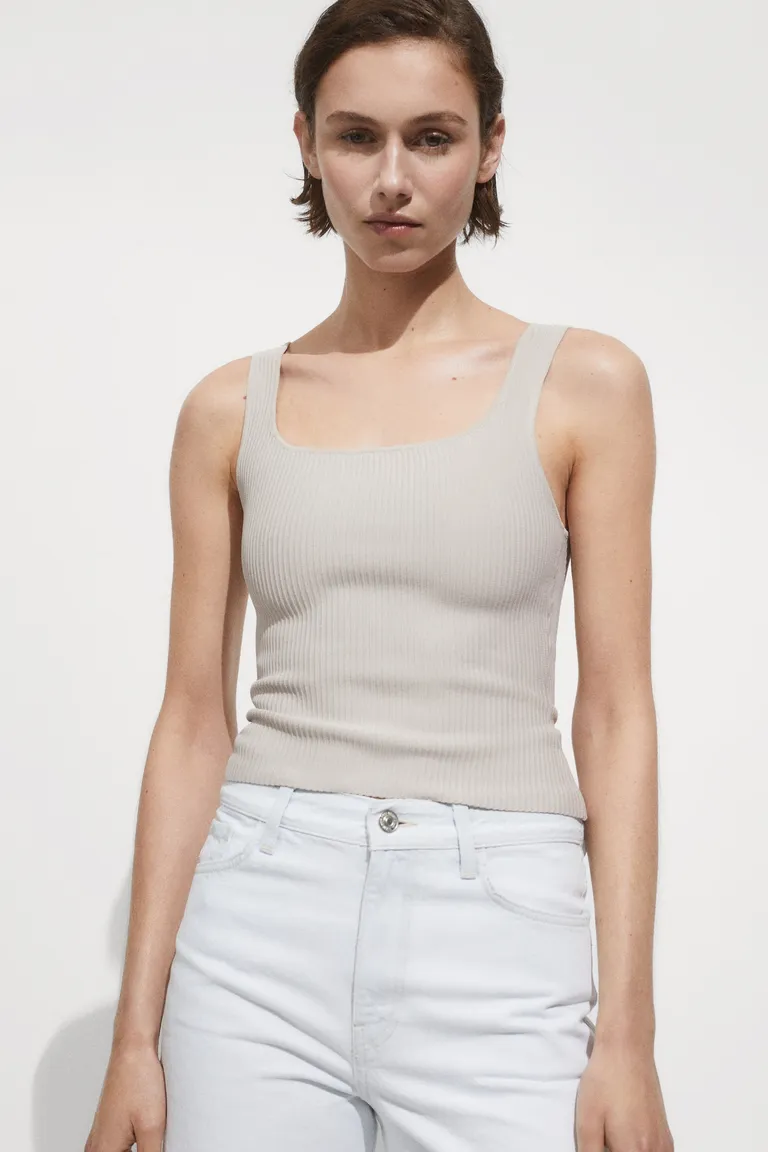 Top punto canalé de Mango en Tops para argentina