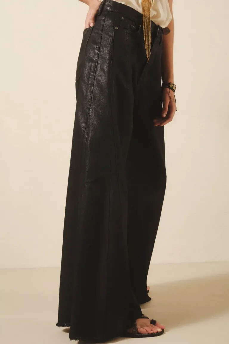 Pantalones de tiro medio con recortes laterales y vuelo en las piernas de Rapsodia en Pantalones para argentina