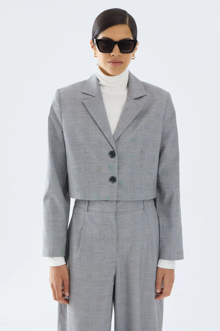 Blazer sastrero de corte corto con abotonadura simple y solapa clásica de Portsaid en Blazers para argentina