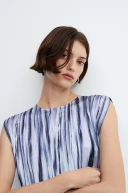 Vestido plisado tiedye de Mango en Vestidos para argentina