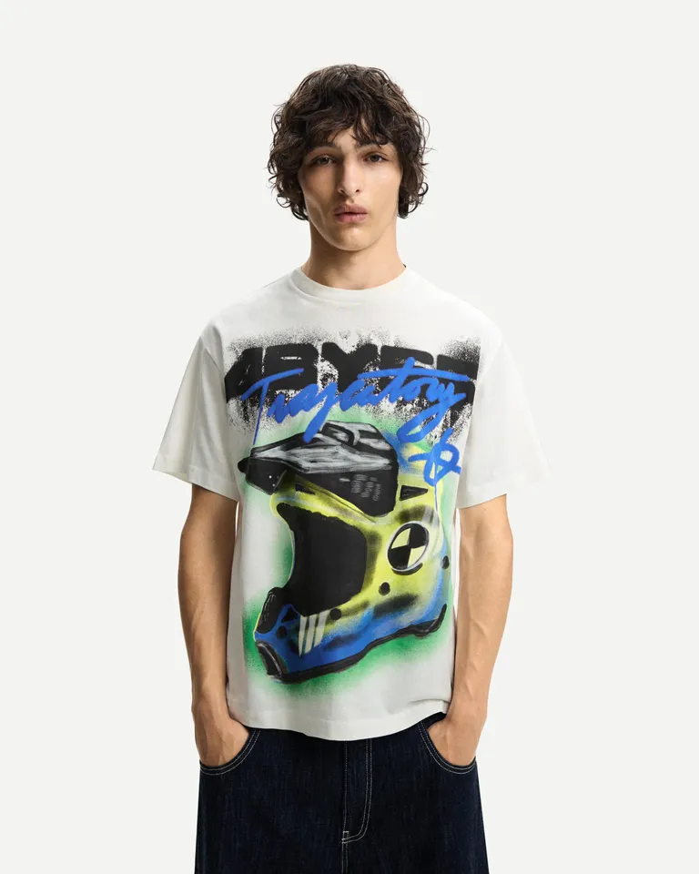 Remera manga corta estampada de Bershka en Remeras y Polos para argentina