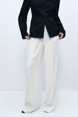 Pantalón traje wideleg pinzas de Mango en Pantalones para argentina