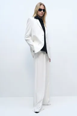 Pantalón traje wideleg pinzas de Mango en Pantalones para argentina