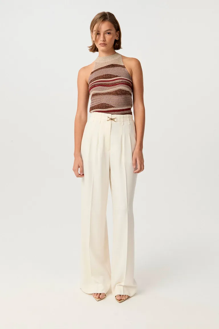 Top tejido con efecto texturado multicolor de calce al cuerpo y escote halter de Markova en Tops para argentina