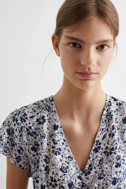 Vestido flores manga corta de Mango Teen en Vestidos para argentina
