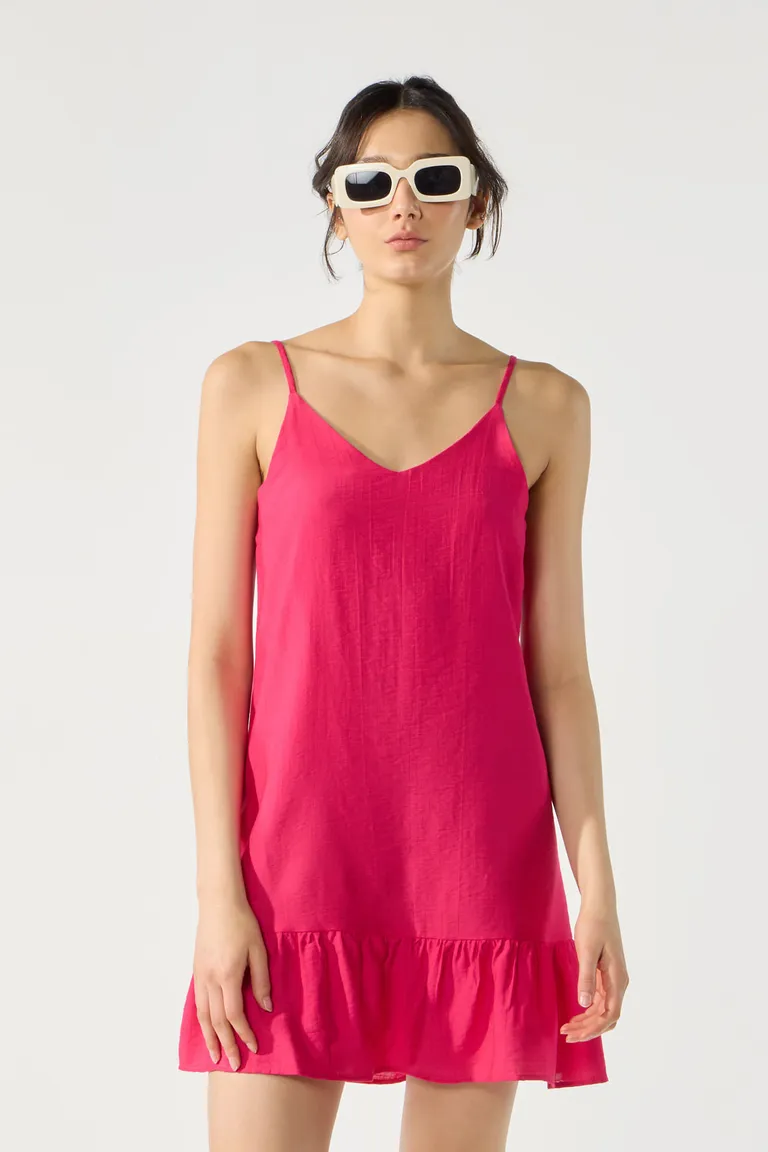 Vestido corto de diseño elegante y casual en color rojo de Cuesta Blanca en Vestidos para argentina