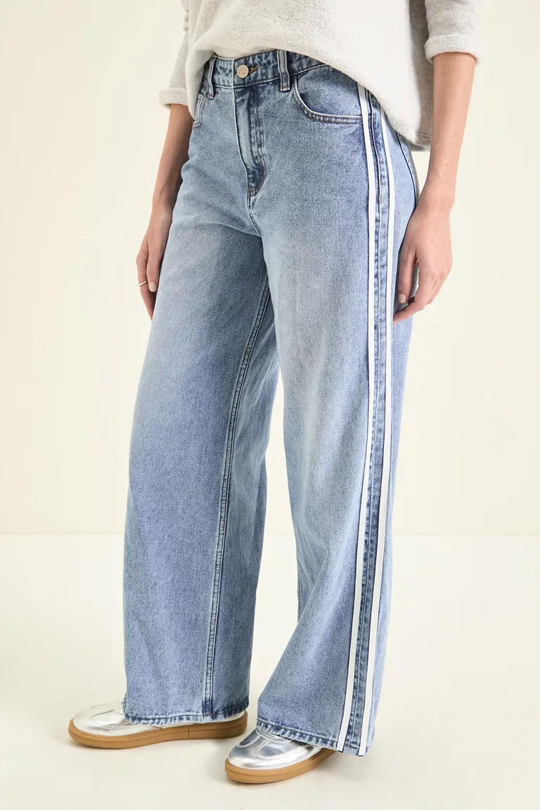 Pantalón wide leg con detalle de líneas laterales y tiro medio de Cuesta Blanca en Pantalones para argentina