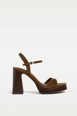 Sandalias plataforma de serraje de Stradivarius en Sandalias para argentina