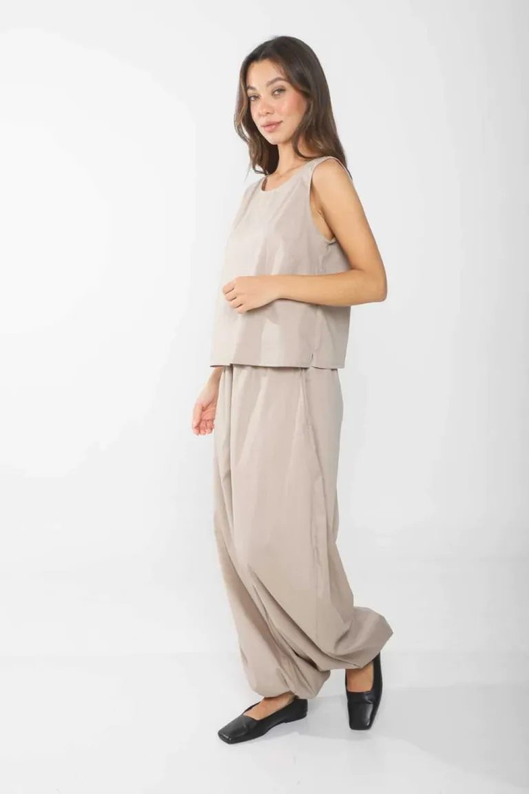 Pantalón ancho con diseño globo y elástico en el ruedo de Belle en Pantalones para argentina