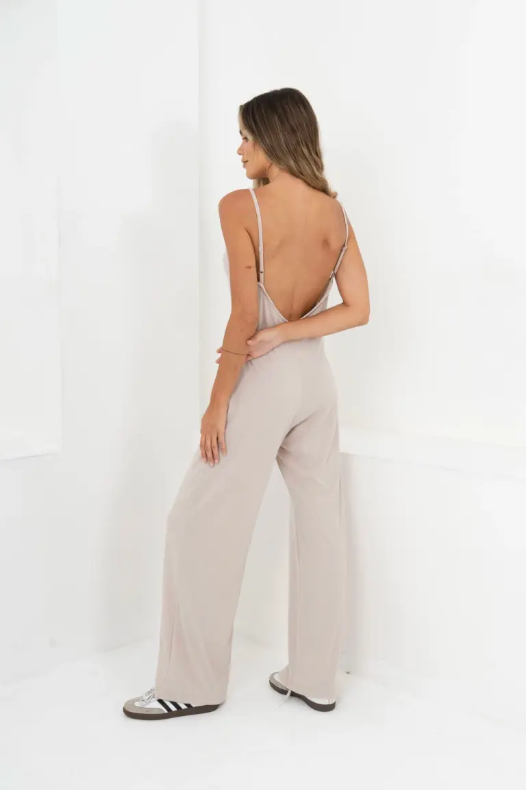 Mono Escotado Amplio de Belle en Monos para argentina