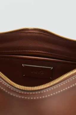 Bolso hombro tachuelas de Mango en Bolsos y Carteras para argentina