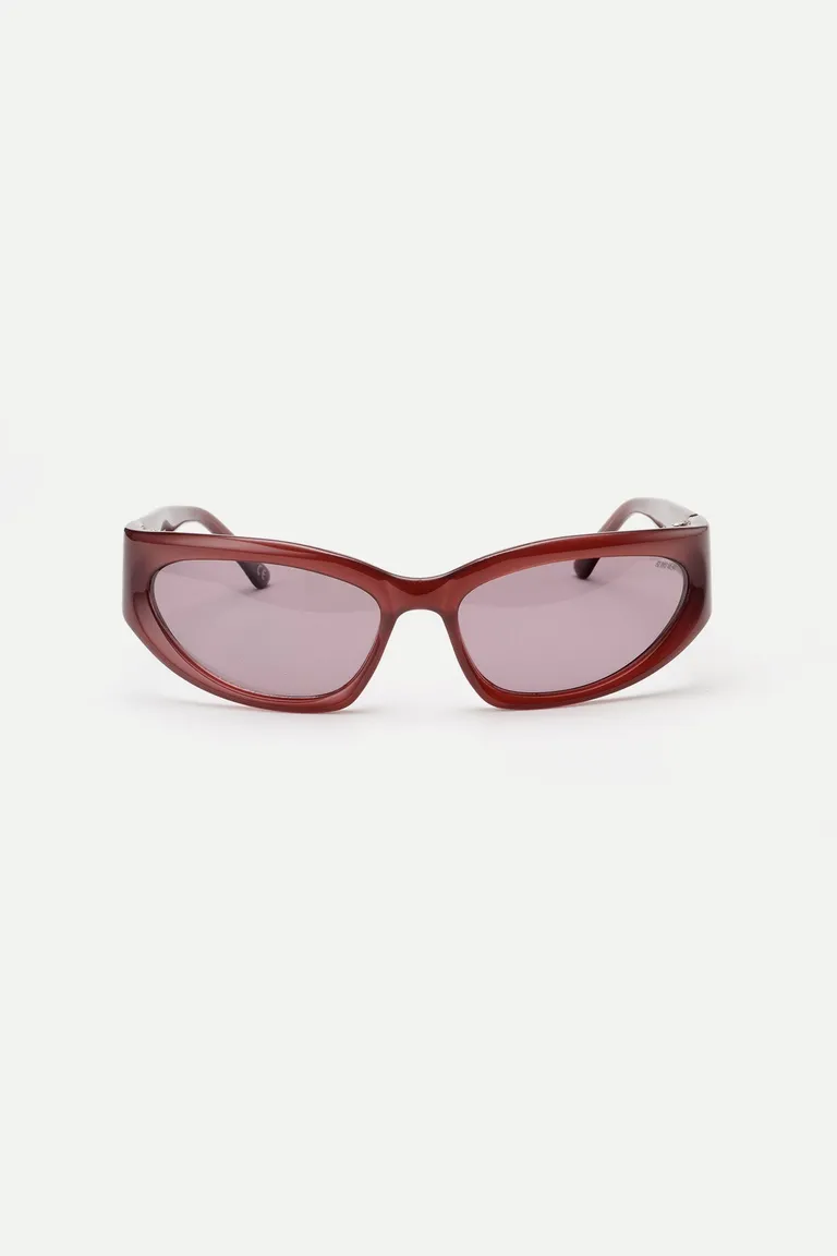 Gafas de sol de acetato rojo con lentes polarizadas y patillas ajustables de Ay Not Dead en Anteojos para argentina
