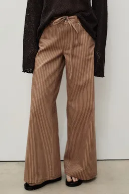 Jean wideleg rayas tiro bajo de Mango en Pantalones para argentina