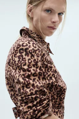 Vestido camisero estampado leopardo de Mango en Vestidos para argentina