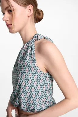 Top asimétrico estampado de Mango Teen en Tops para argentina
