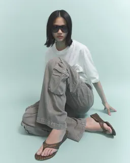 Sandalia tacón cuña monograma de Bershka en Sandalias para argentina