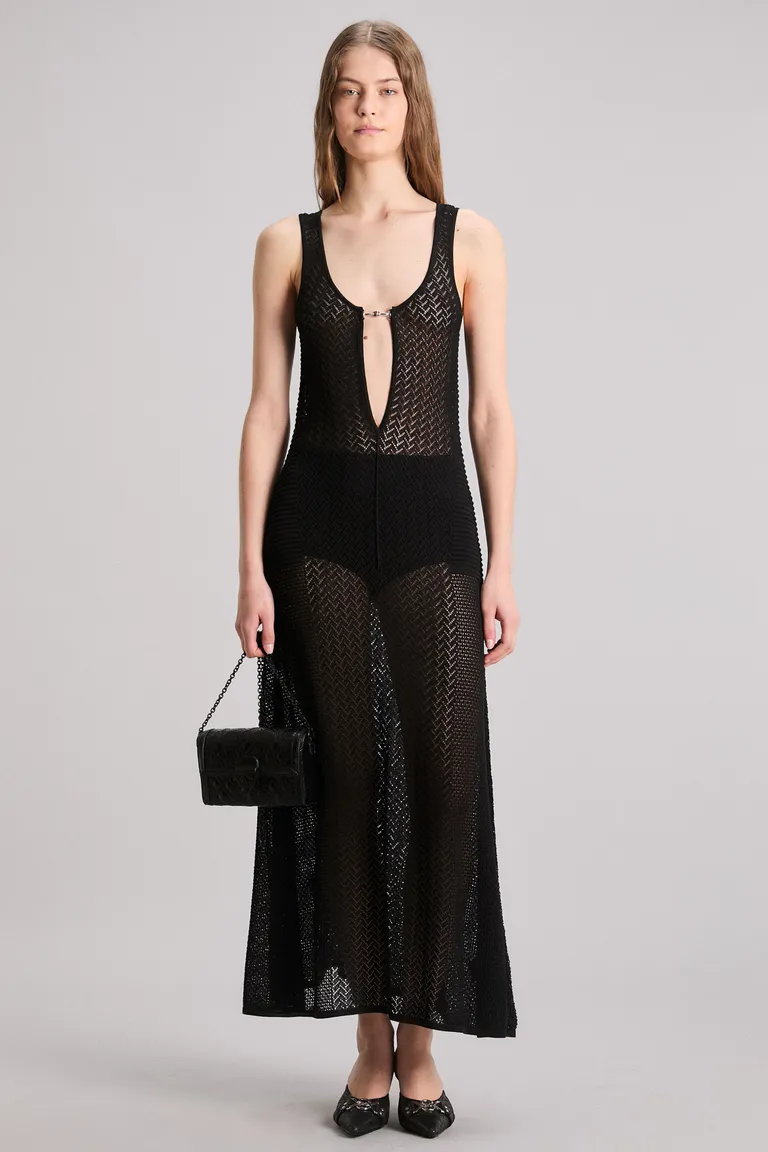 Vestido Hollow negro de corte slim y largo maxi con diseños calados exclusivos de Kosiuko en Vestidos para argentina