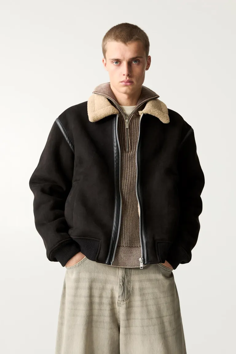 Campera gamuza y corderito de Pull&Bear en Abrigos y Camperas para argentina