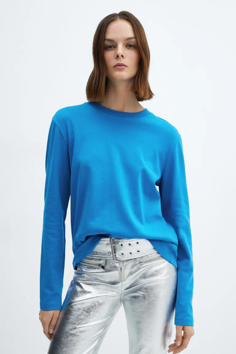 Remera premium algodón de Mango en Buzos y Sweaters para argentina