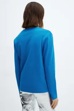 Remera premium algodón de Mango en Buzos y Sweaters para argentina