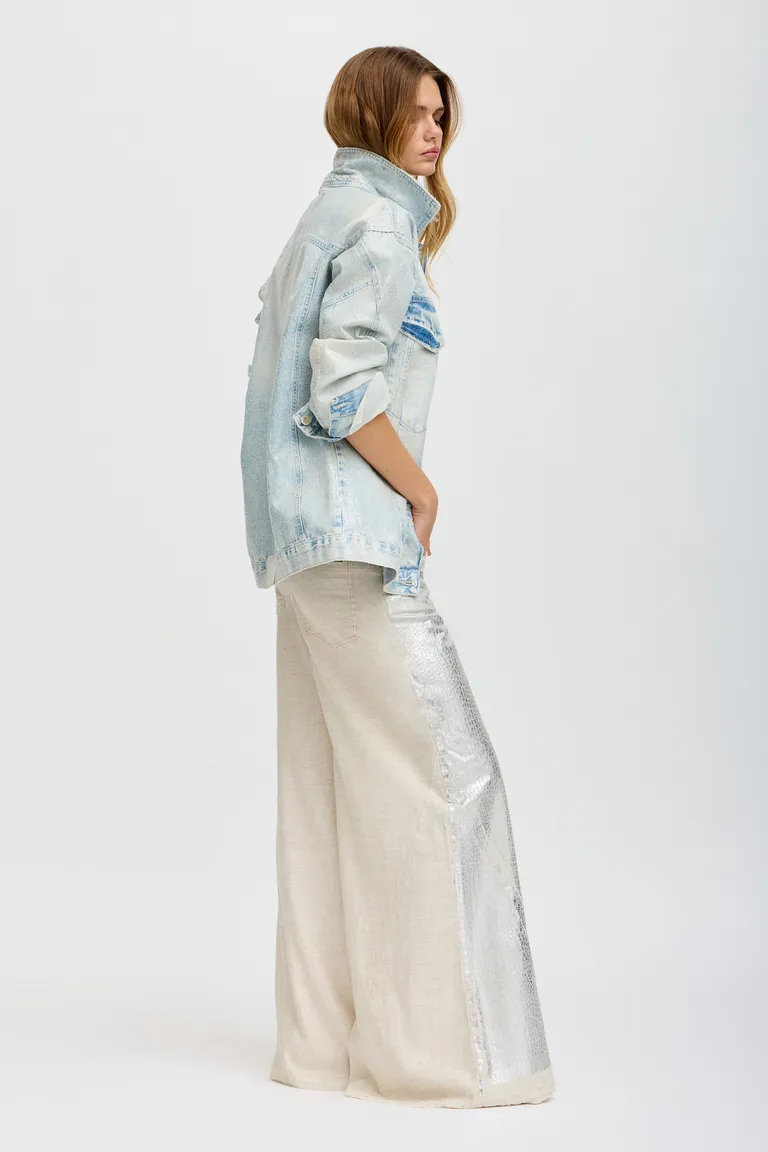 Chaqueta de diseño distintivo y cortes modernos para un estilo único y personal de Tucci en Chaquetas para argentina