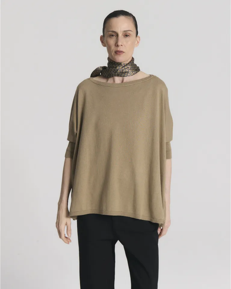 Sweater holgado de mangas cortas con diseño de cuello redondo y silueta amplia de Blue Sheep en Buzos y Sweaters para argentina