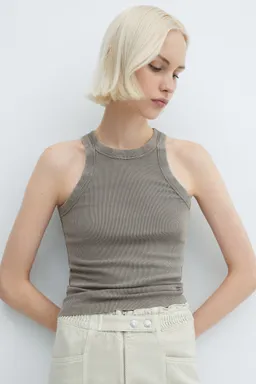 Top lavado canalé algodón de Mango en Tops para argentina