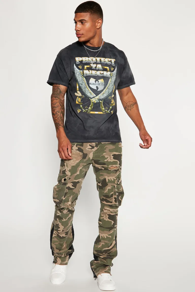 Pantalón cargo acampanado ajustado contraste camuflado de Fashion Nova en Pantalones para argentina