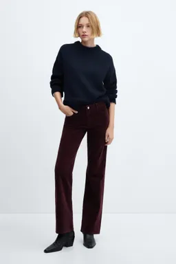 Pantalón flare tiro medio pana de Mango en Pantalones para argentina