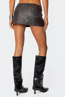 Mini falda short cuero sintético de Edikted en Shorts para argentina