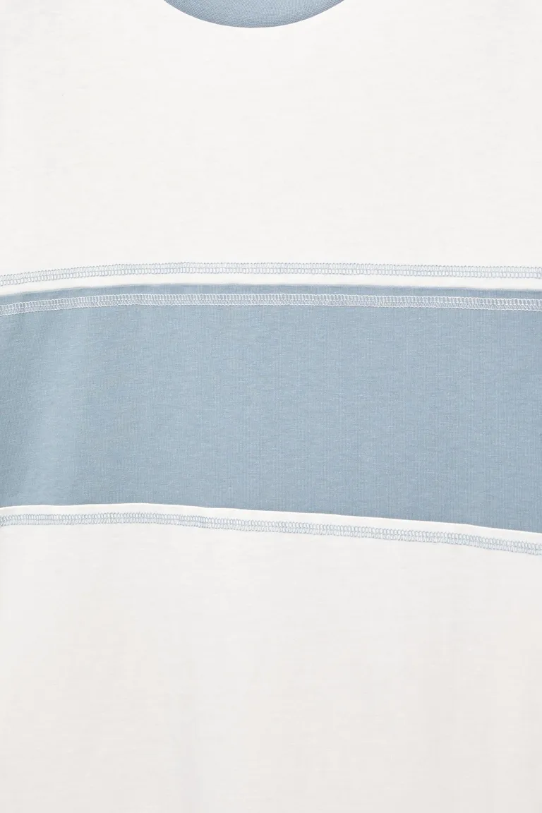 Remera paneles stwd de Pull&Bear en Remeras y Polos para argentina