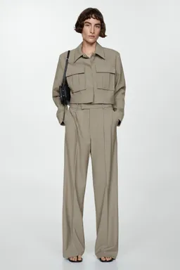 Chaqueta crop con bolsillos de Mango en Chaquetas para argentina