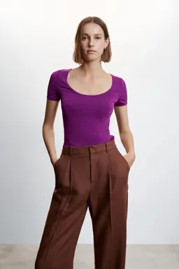 Remera cuello escotado de Mango en Remeras para argentina