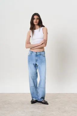 Jean denim straight landon de Magda en Pantalones para argentina