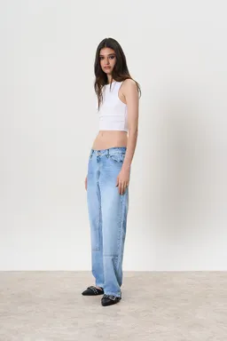 Jean denim straight landon de Magda en Pantalones para argentina