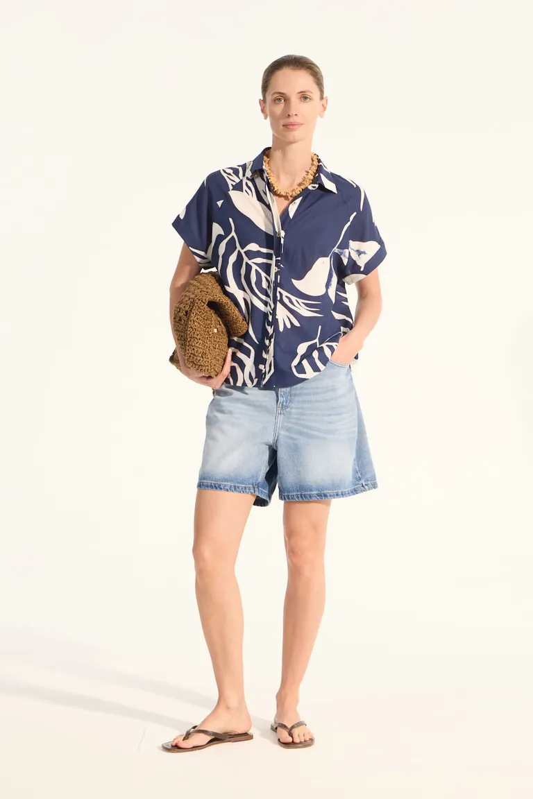 Camisa de lino con estampa exclusiva de hojas en tonos azules de Portsaid en Camisas para argentina