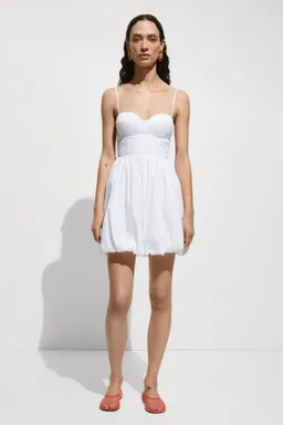 Vestido corto evasé de Mango en Vestidos para argentina