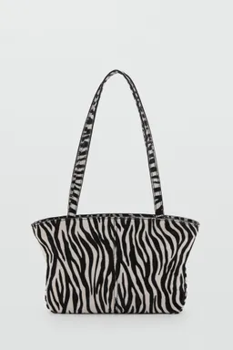 Bolso cuero estampado cebra de Mango en Bolsos y Carteras para argentina