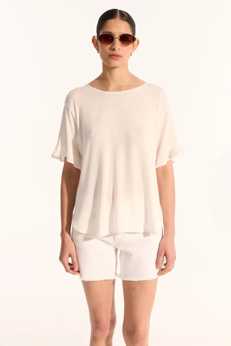 Top holgado con volados, un básico esencial para el verano de Portsaid en Tops para argentina