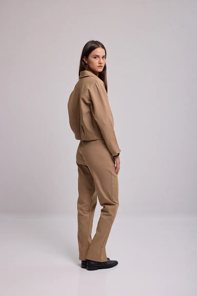 Chaqueta corta de corte cuadrado con cuello camisero y cierre frontal de broches de Kill en Chaquetas para argentina