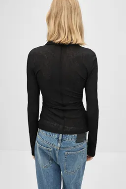 Camisa entallada manga larga de Mango en Camisas para argentina