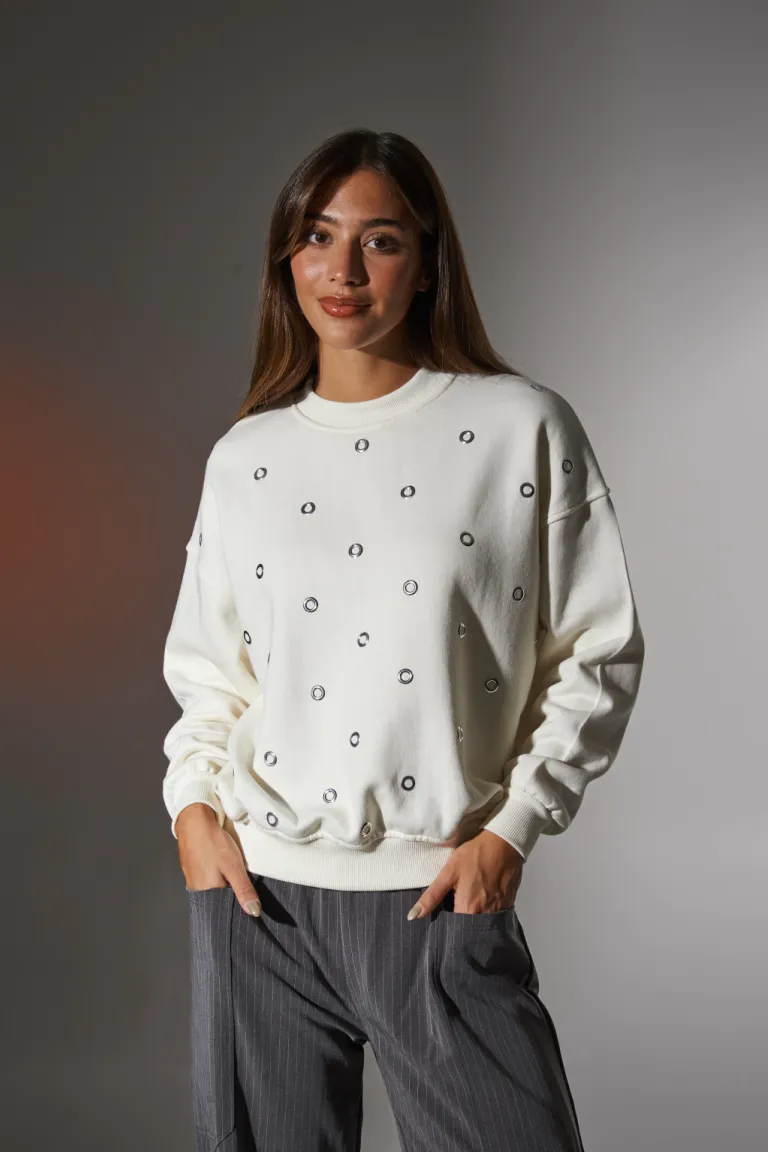 Buzo derby blanco con detalles decorativos para mujer de Apricot en Buzos y Sweaters para argentina
