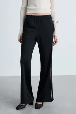Pantalón jogger rayas contraste de Mango en Pantalones para argentina
