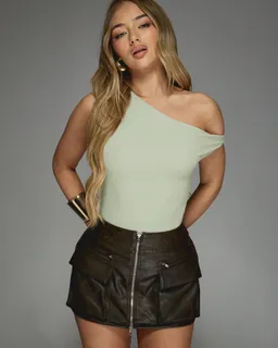 Body asimétrico elegante manga larga de Missguided en Bodies para argentina
