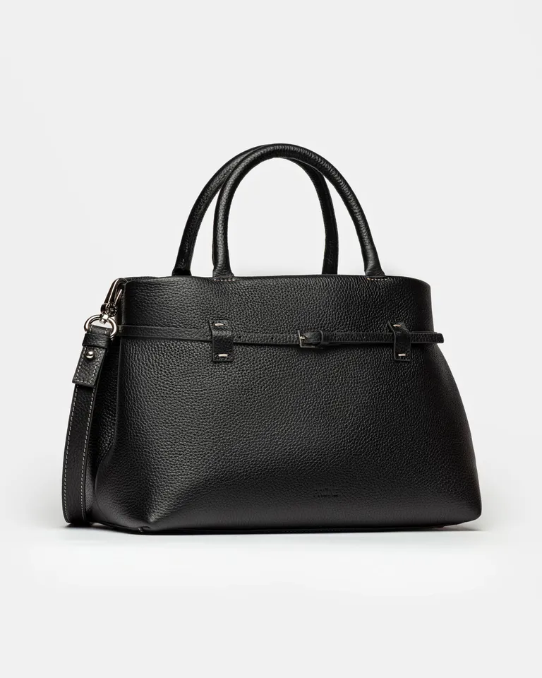 Cartera de mano bay en cuero graneado con diseño estructurado y clásico de Prüne en Bolsos y Carteras para argentina