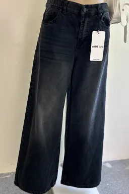 Wide leg rígido milenka de Isostasia en Pantalones para argentina